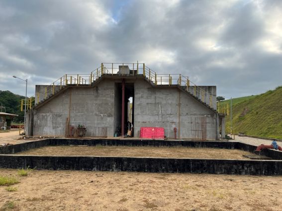 ETE Leopoldina - MG - Infracon Engenharia - Aplicação de Xypex em juntas de concretagens nos Rafas e Proteção com Poliuretano na região dos Gases - Impermeável Engenharia 